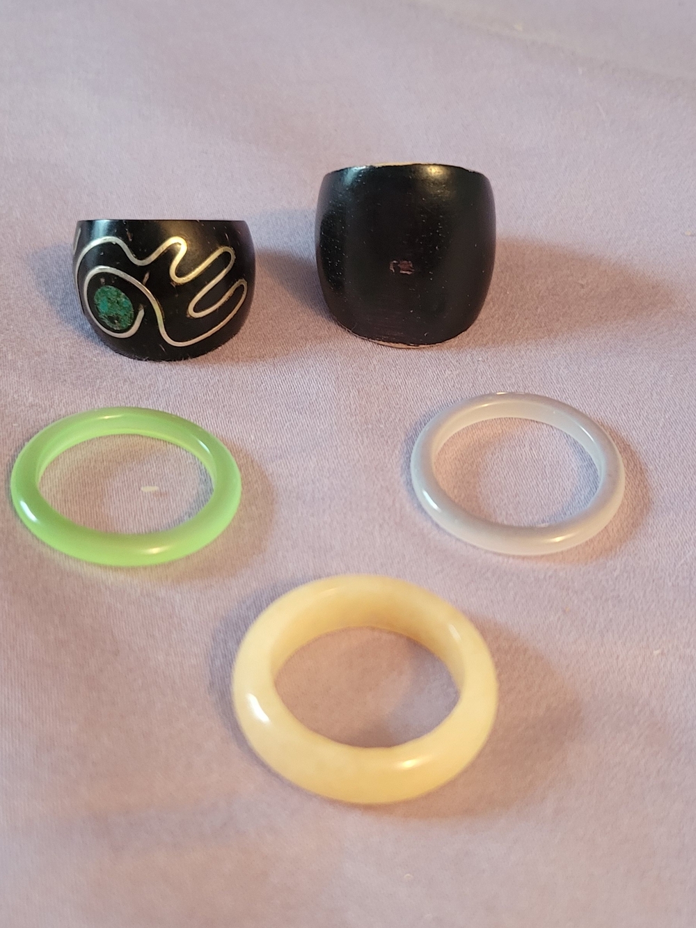 5 Women's Rings. Size 10/11